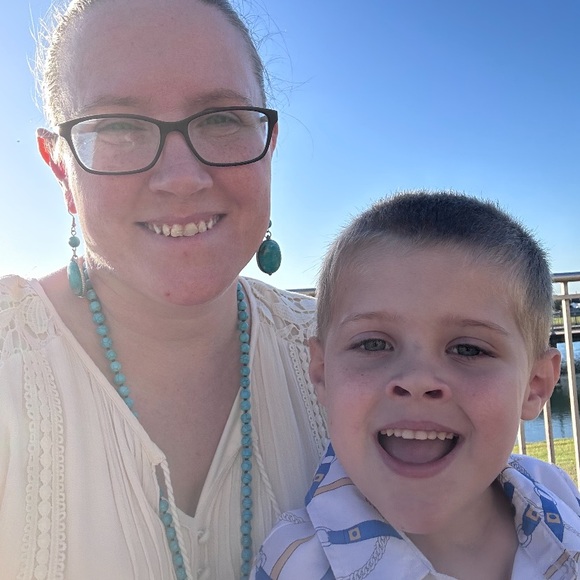 Meet your Posher, Janet - Picture 7 of 15